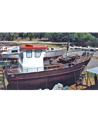 Coastworker 30 Gallery - wheelhouse and complete vessel p3