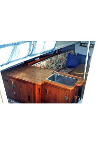 Roberts 22 Trailer Sailer Gallery -  interior photos p2