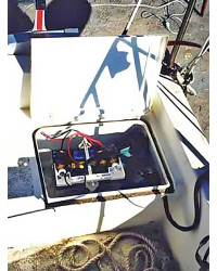 Roberts 22 Trailer Sailer Gallery -  deck, rig and trailer p4