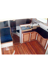 Roberts 370 Gallery - below decks finish p7