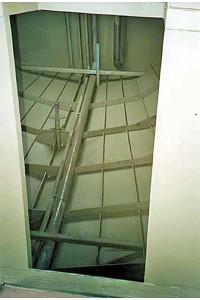 Roberts 53 Gallery - fitting out the cabins p3